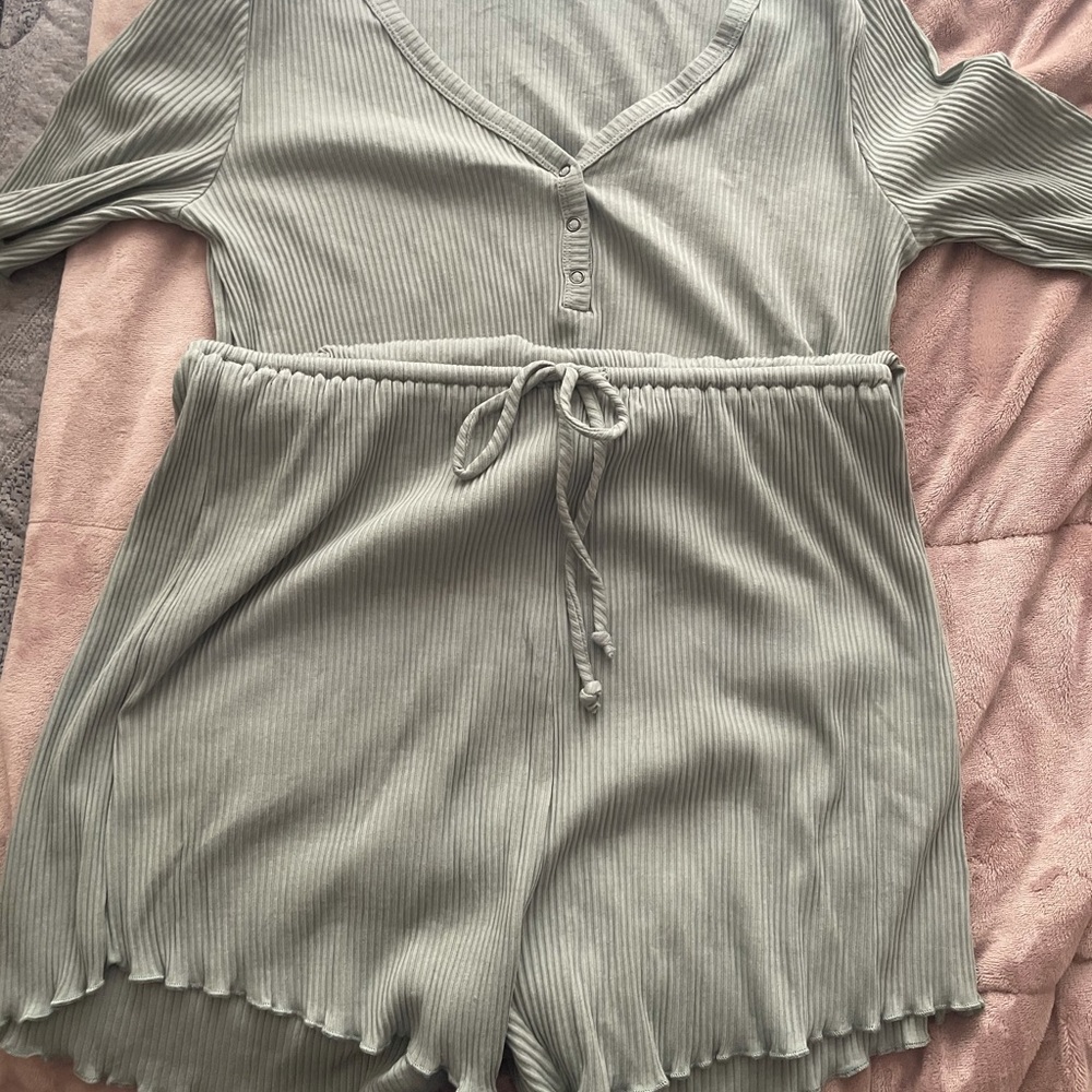 Short romper